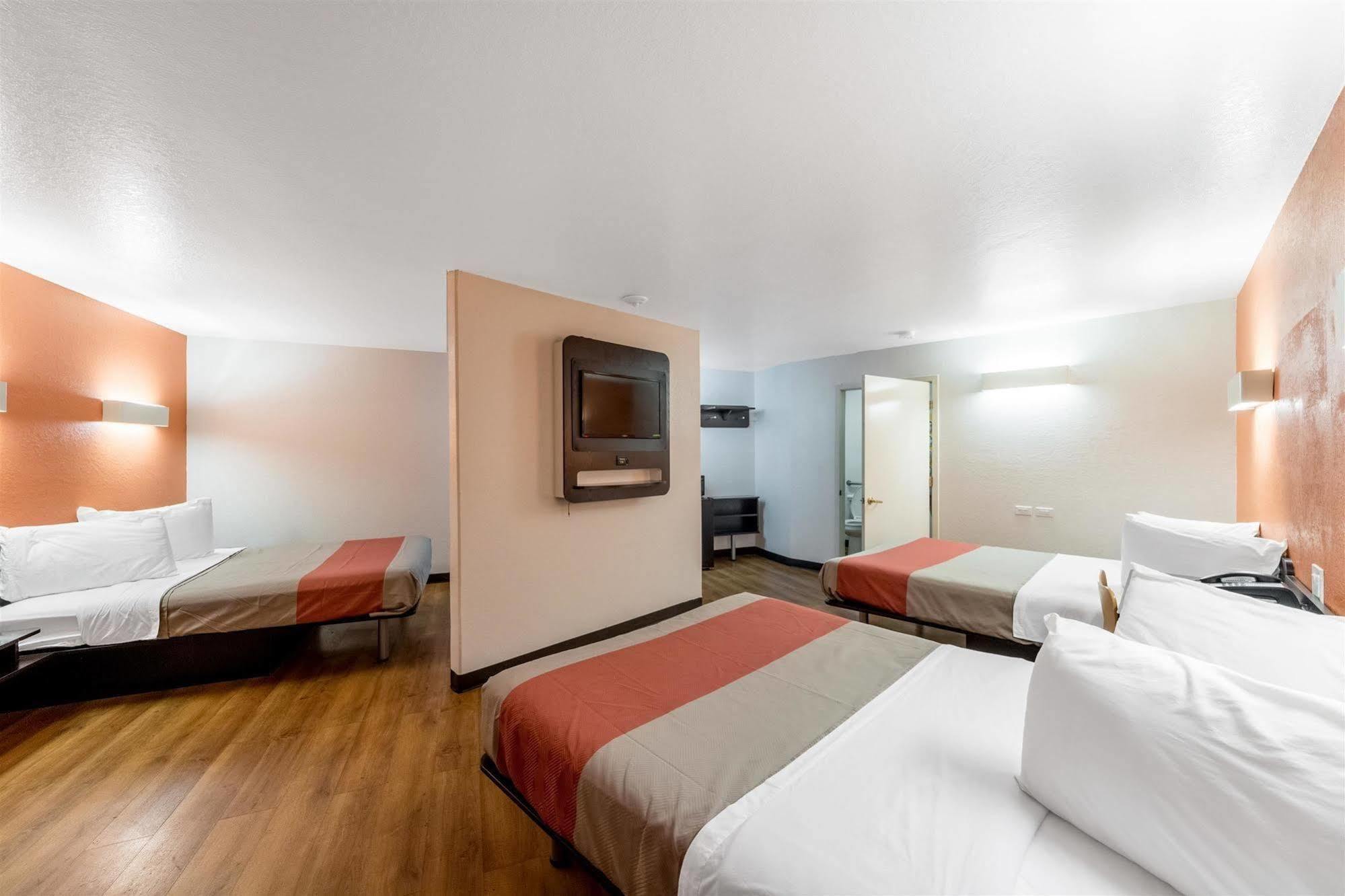 Motel 6 Seguin Tx Exterior foto